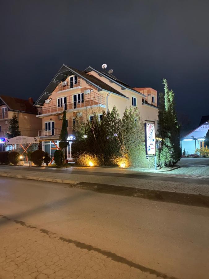Holiday Феріжай Екстер'єр фото